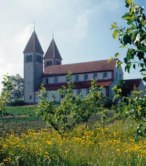 Foto: Tourist-Information Reichenau - Kirche St. Peter und Paul Foto: Tourist-Information Reichenau - Kirche St. Peter und Paul